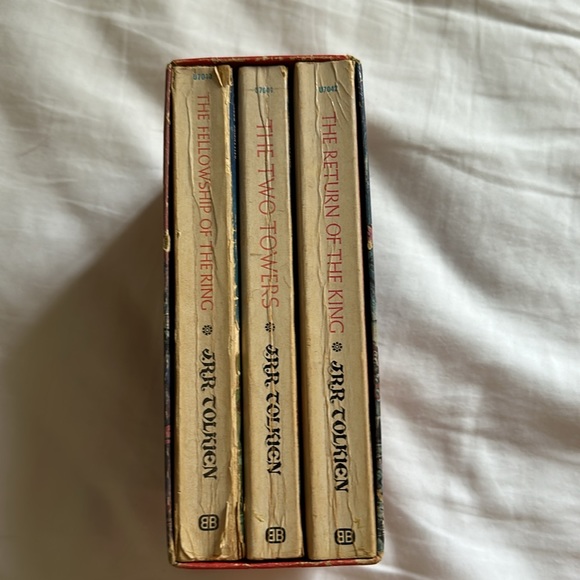 Collectors Item - Tolkien Authorized Edition of the Lord of the Rings Trilogy - Picture 5 of 7